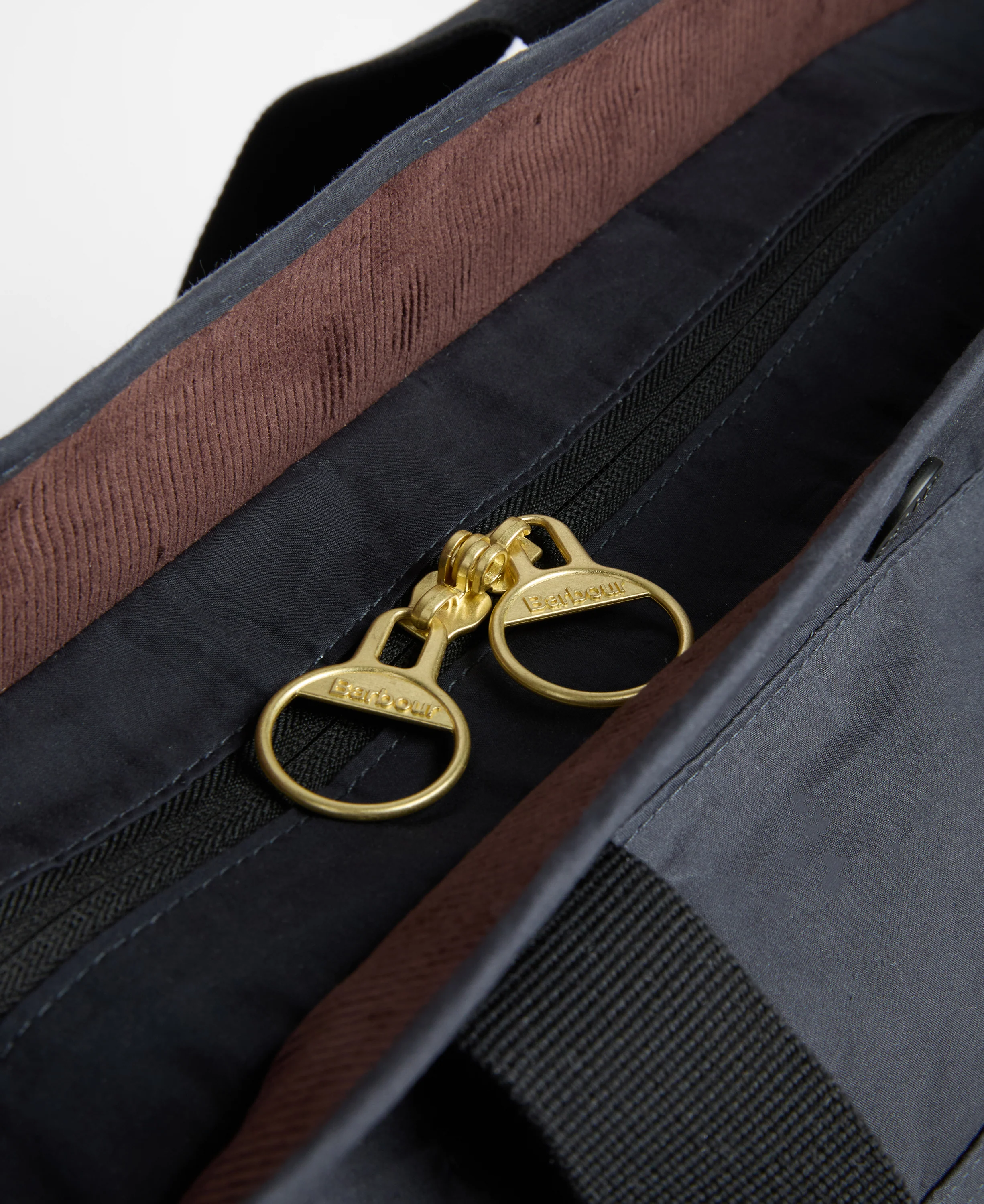 BARBOUR TRANSPORT 3 WAY TOTE/ BACKPACK - NAVY - Image 11
