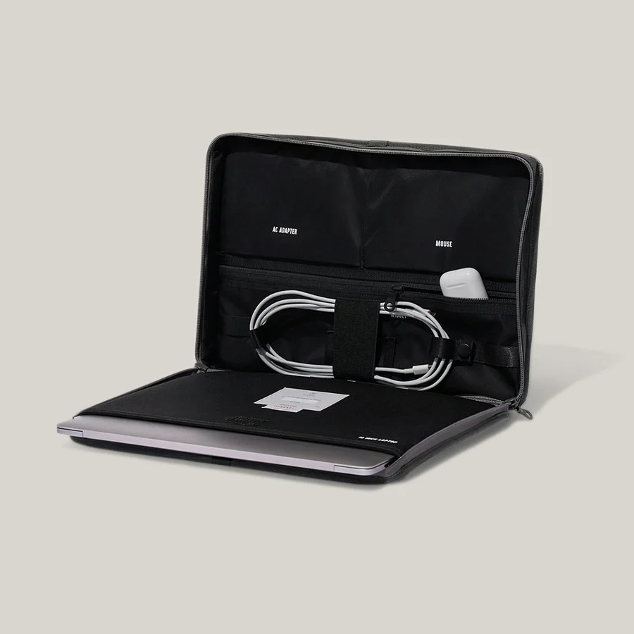 BLANKOF MACBOOK CASE 16 - OLIVE GREY - Image 5