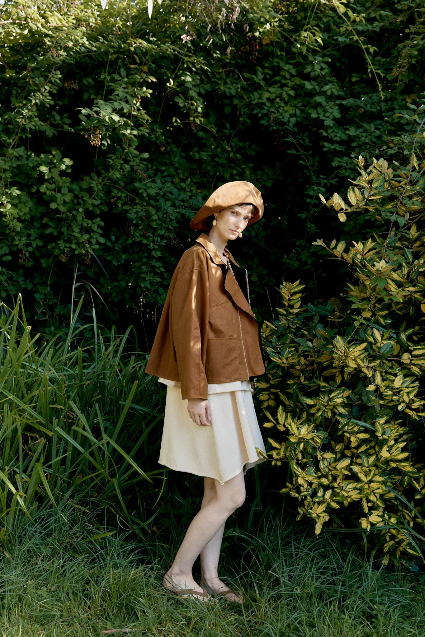 CAWLEY BRITISH OILSKIN SUN HAT - GOLD - Image 2