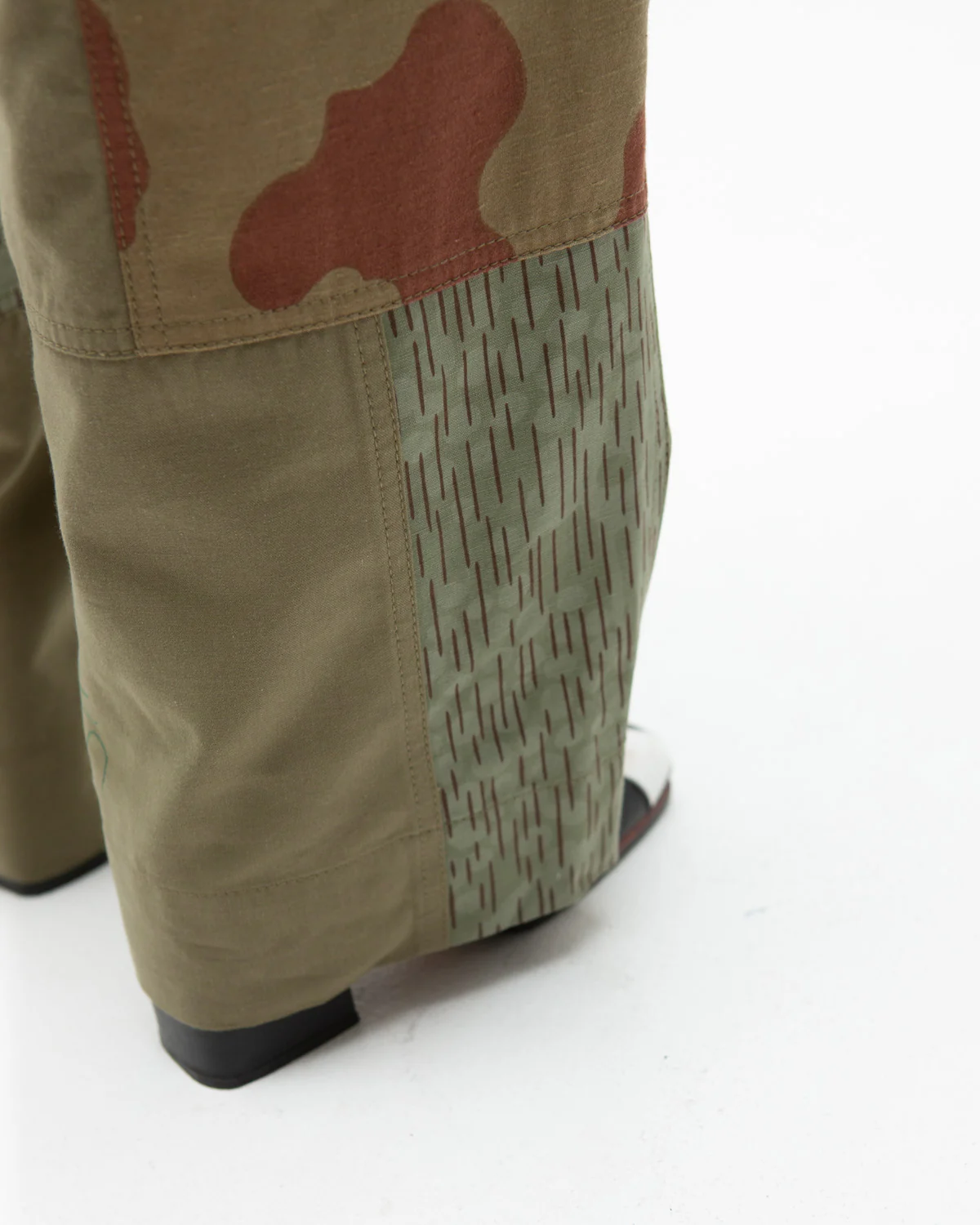 GOOD OL WHATS-HER-FACE BY W'MENSWEAR UNISEX FREEDOM FLIGHT TROUSER - ARMY CAMO - Image 6