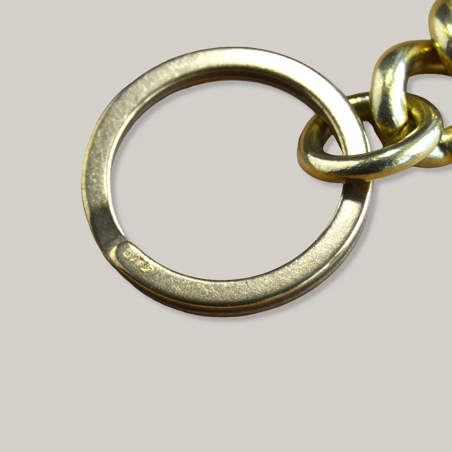 KOBASHI STUDIO BRASS KARABINER KEY CHAIN TWIST - Image 3