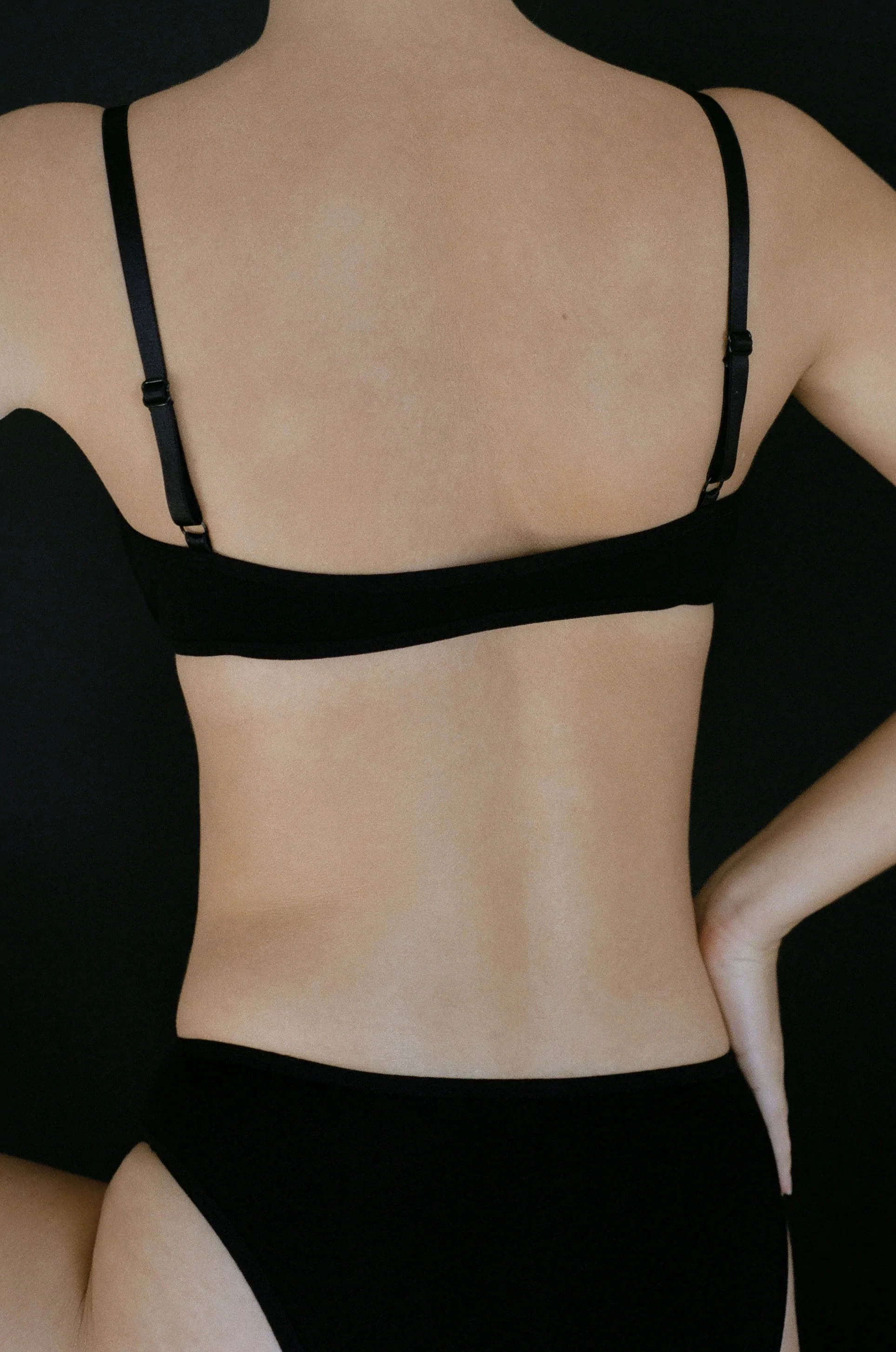 KYE INTIMATES RECLINE BRA - BLACK - Image 3