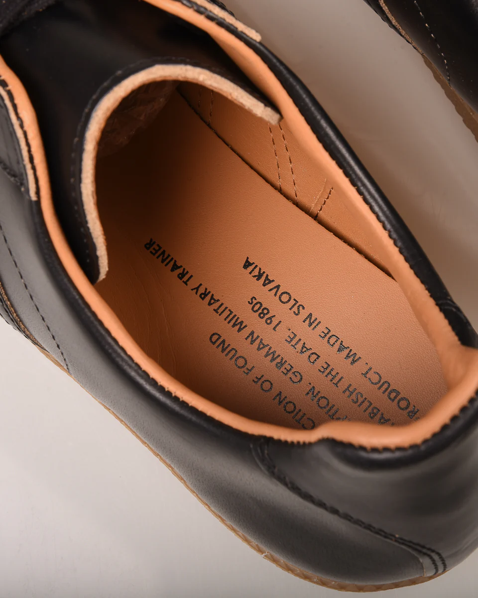 REPRODUCTION OF FOUND - GERMAN MILITARY TRAINER - BLACK HORWEEN - Image 4