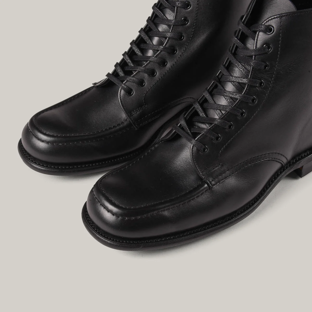 SANDERS BLACK OTTER WAXY APRON BOOT - BLACK - Image 5