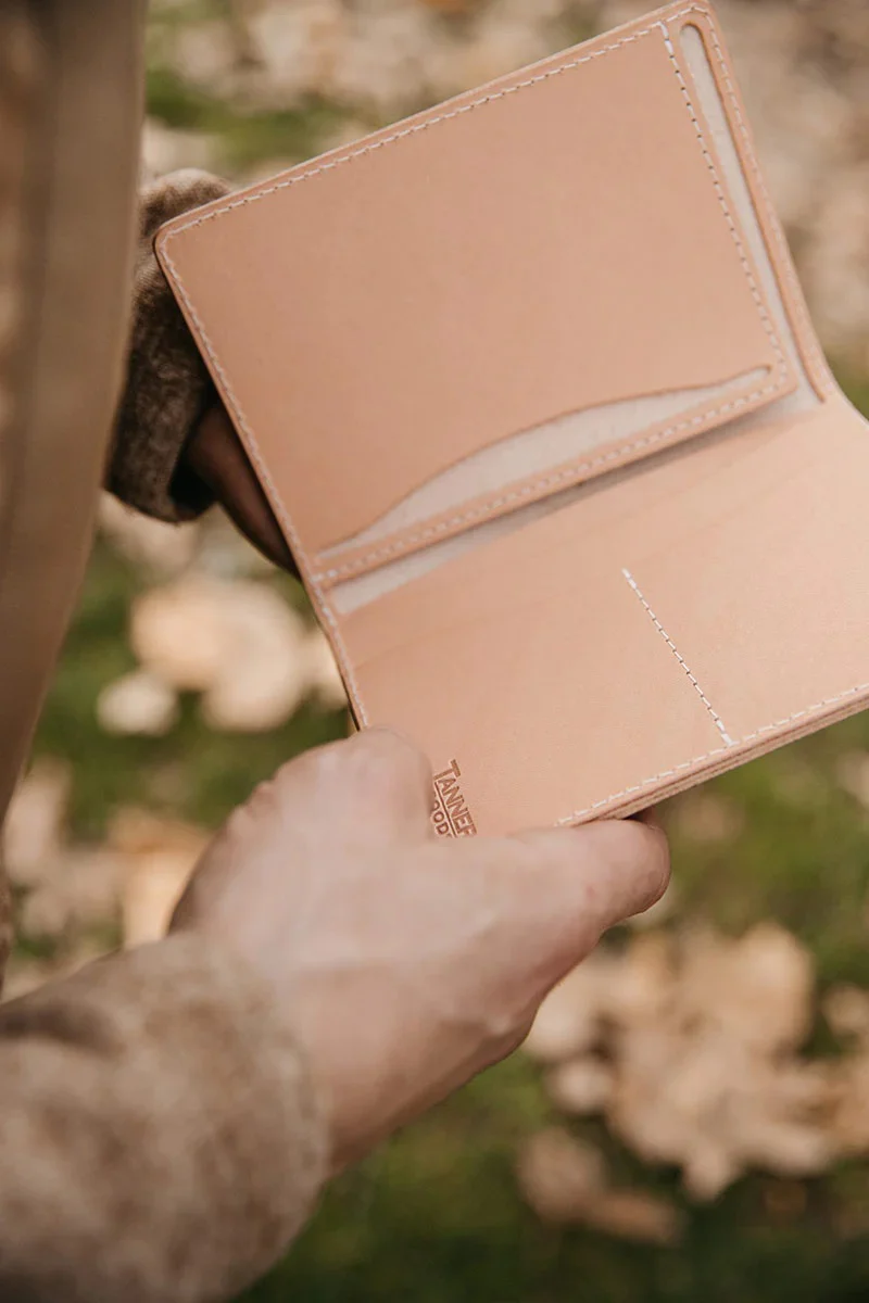 TANNER GOODS TRAVEL WALLET - COGNAC - Image 5