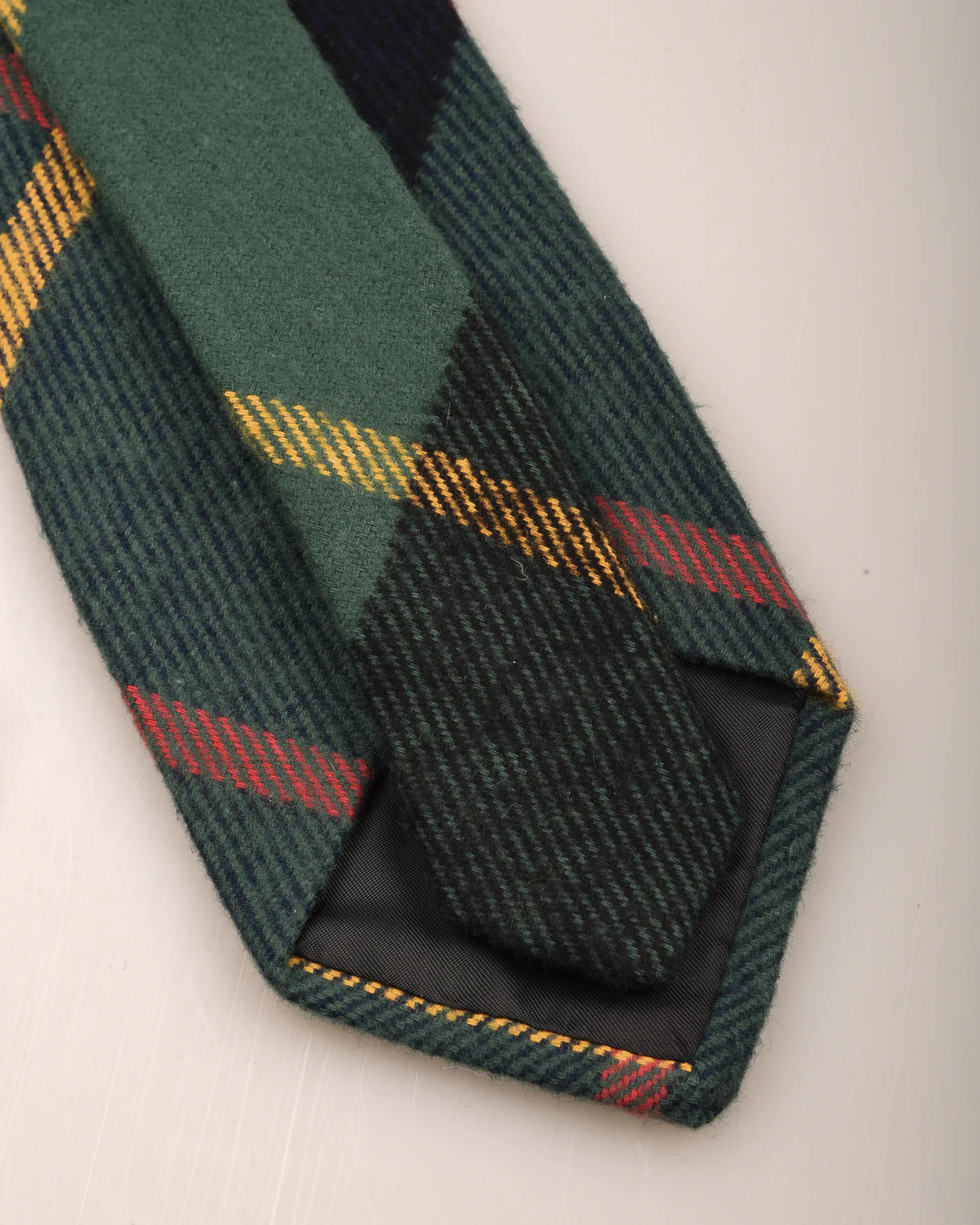 TS(S) LARGE TARTAN PLAID NECK TIE - NAVY - Image 4
