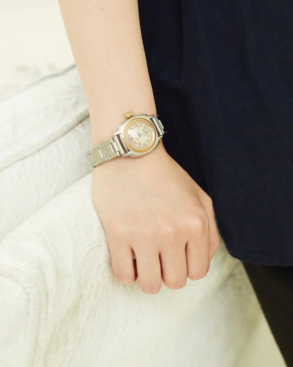 VAGUE WATCH CO. COUSSIN EARLY STAINLESS BELT - Image 3